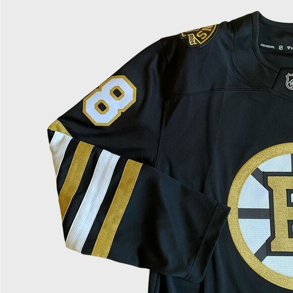 NWT Boston Bruins Centennial David Pastrnak Sz S Breakaway Home Jersey Fanatics - Picture 4 of 16